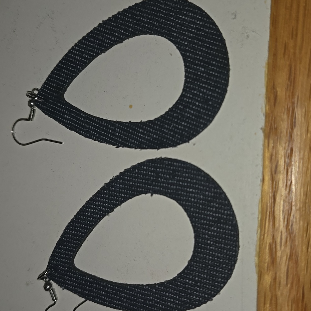 Set of 4 earrings. Blue Jean - Picture 5 of 5